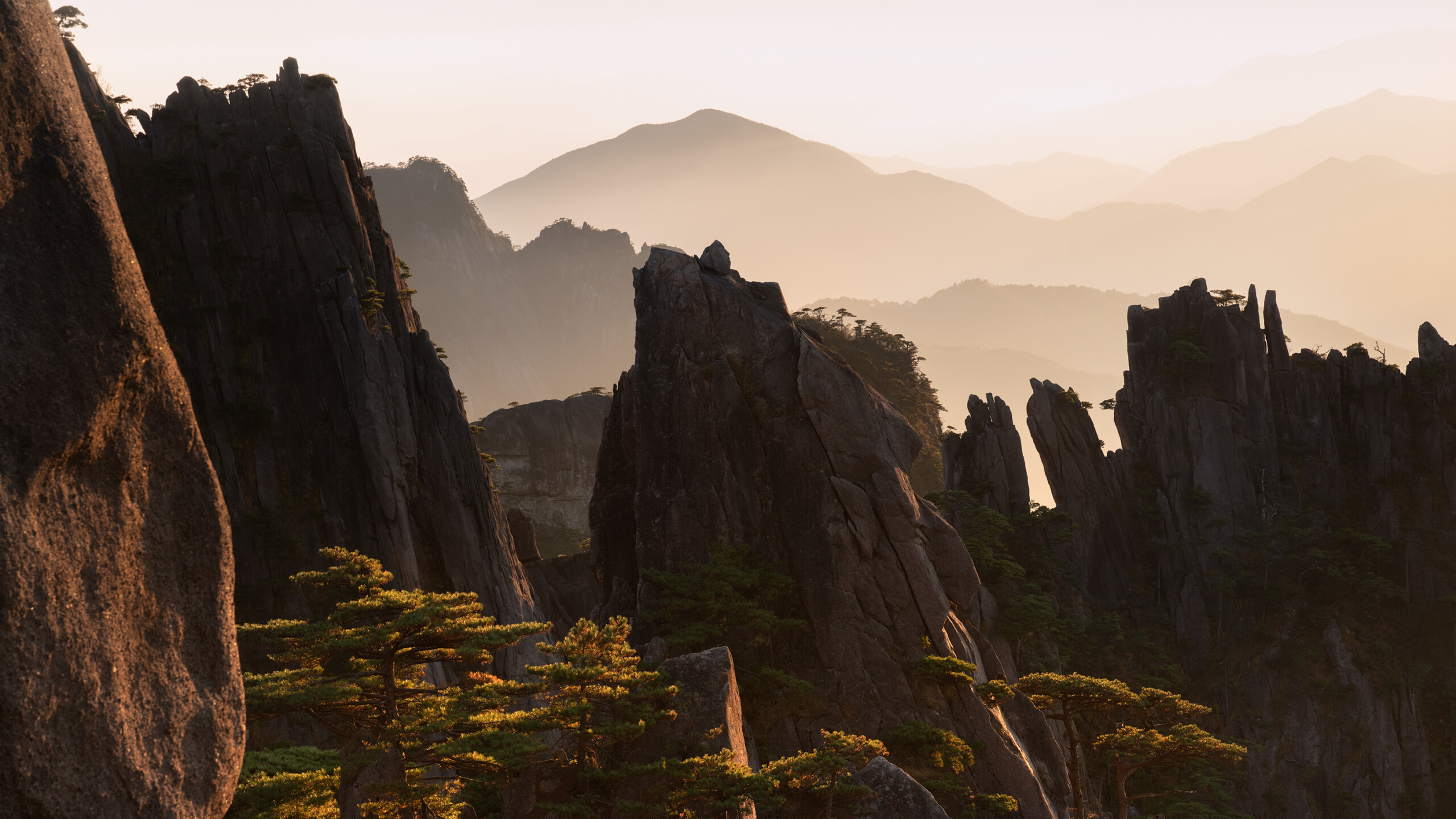 Yellow Mountains Colour 10